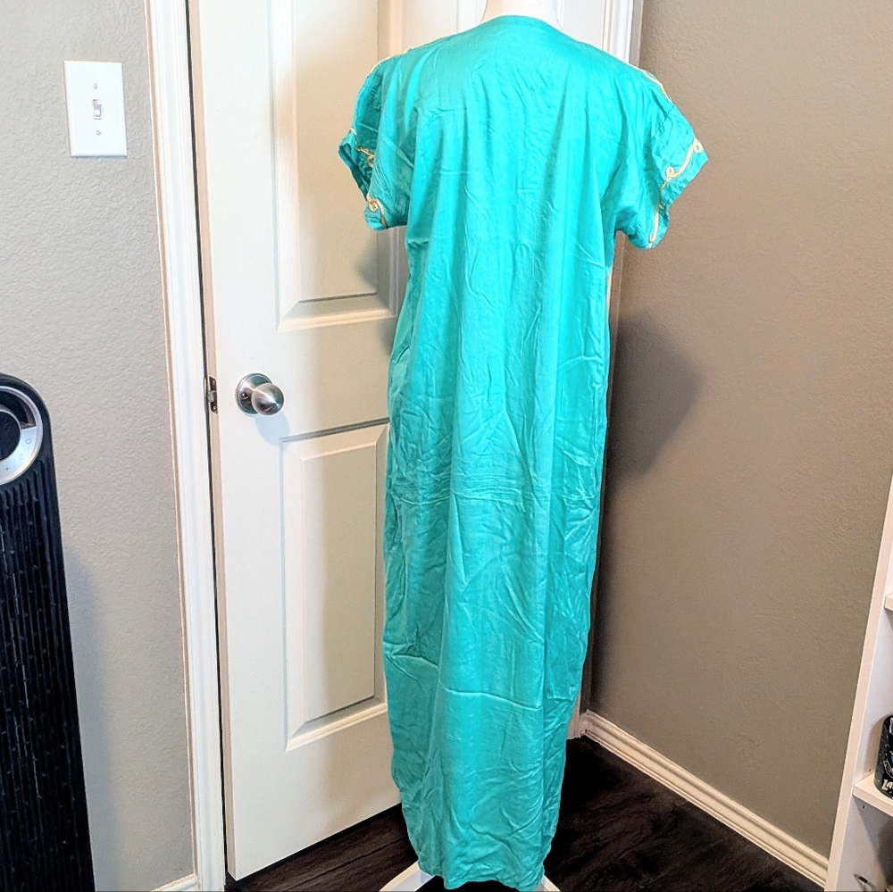 Turquoise Kaftan with Gold Embroidery - Picture 5 of 5
